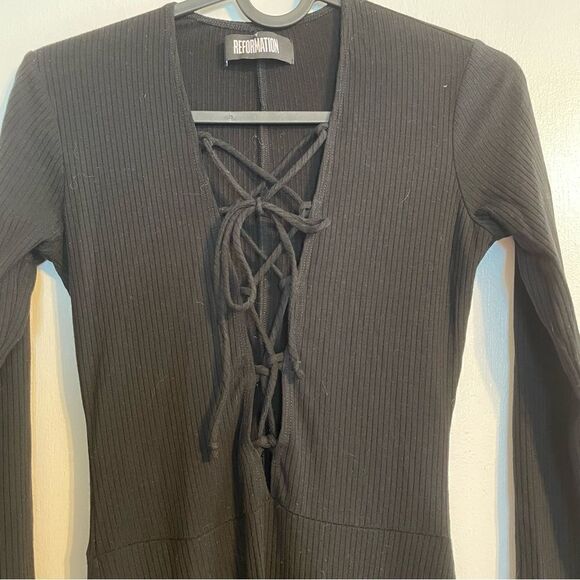 Reformation Edison Lace Up Ribbed Midi Dress Black - Picture 4 of 7